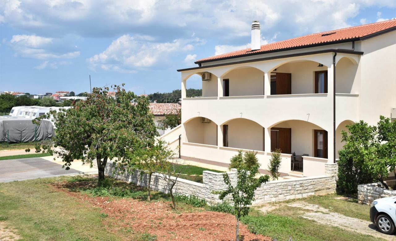 Apartmani Diana Novigrad  Exterior photo
