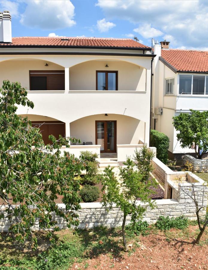 Apartmani Diana Novigrad  Exterior photo