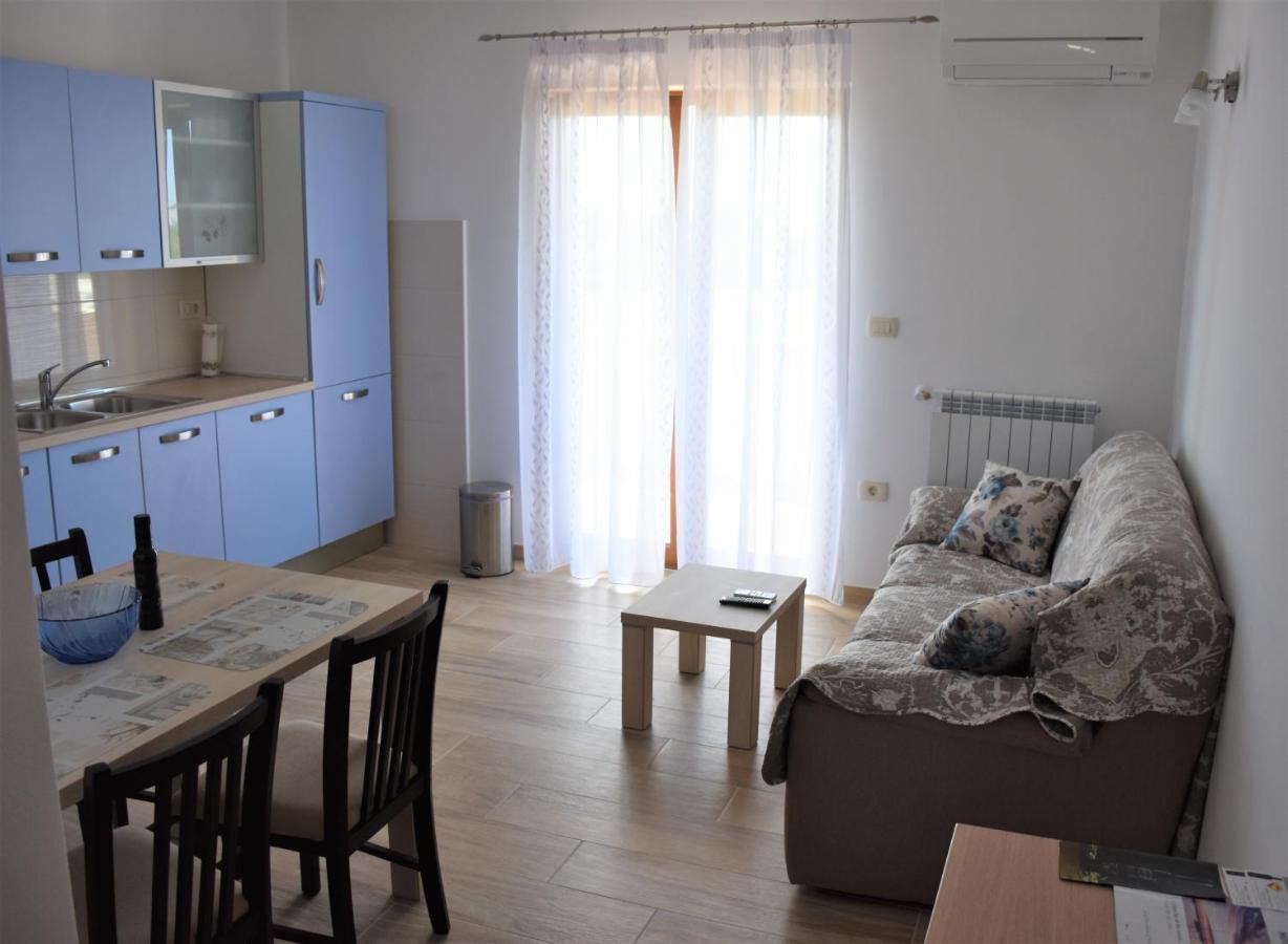 Apartmani Diana Novigrad  Exterior photo